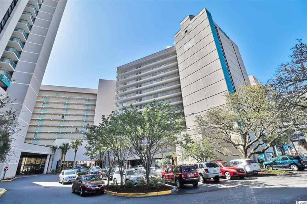 *Renovated Oceanfront Condo*Queen Beds*Pools*Hot Tubs*More*P220 Myrtle Beach Exterior photo