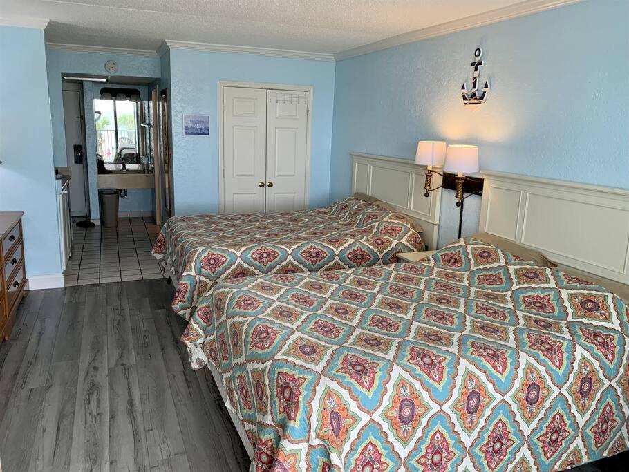 *Renovated Oceanfront Condo*Queen Beds*Pools*Hot Tubs*More*P220 Myrtle Beach Exterior photo
